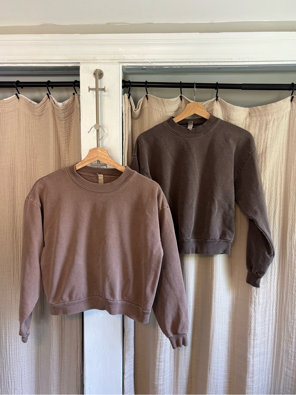 TWO Los Angeles Apparel Heavyweight Fleece Cropped Sweatshirts- XS